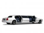 Lincoln Town Car 120V Limousine by Krystal 2003 года